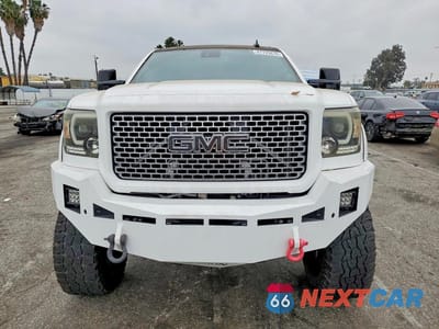 Piąte zdjęcie samochodu w środku: 2015 GMC SIERRA K3500 DENALI VIN:1GT424E82FF646695 - miniatura