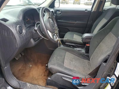 Zdjęcie 7 z 13 samochodu: 2014 JEEP PATRIOT LATITUDE VIN:1C4NJPFB3ED667116 - miniatura