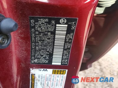 Zdjęcie 12 z 12 samochodu: 2005 TOYOTA PRIUS BASE VIN:JTDKB20U357057678 - miniatura