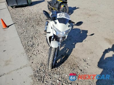 Drugie zdjęcie samochodu z przodu: 2011 HONDA CBR250 R VIN:MLHMC4118B5002492 - miniatura