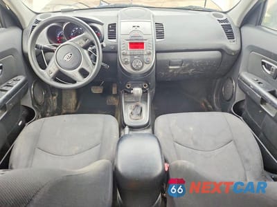 Zdjęcie 8 z 12 samochodu: 2011 KIA SOUL + VIN:KNDJT2A29B7320807 - miniatura