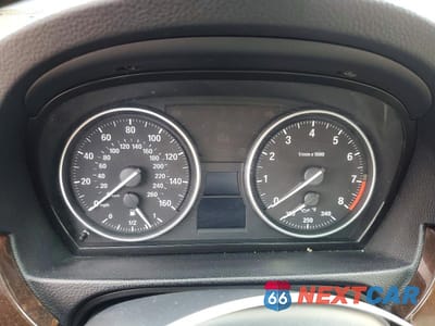 Zdjęcie 9 z 11 samochodu: 2011 BMW 335 XI VIN:WBAPL5C54BA921304 - miniatura