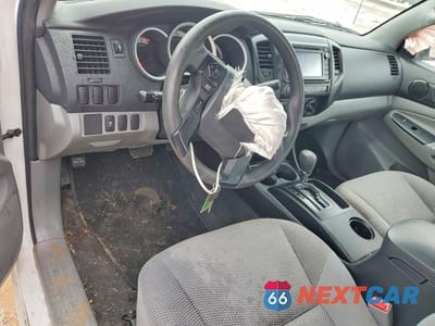 Zdjęcie 8 z 11 samochodu: 2015 TOYOTA TACOMA BASE VIN:5TFTX4CN2FX059025 - miniatura