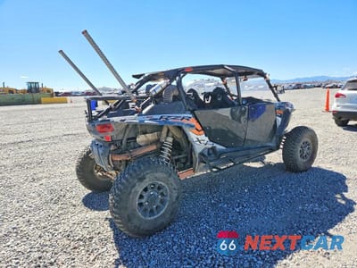 Czwarte zdjęcie samochodu z boku: 2018 POLARIS RZR TURBO UTILITY VEHICLE VIN:3NSVFE92XHF798699 - miniatura