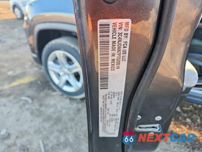 Zdjęcie 13 z 13 samochodu: 2023 JEEP COMPASS SPORT VIN:3C4NJDAN7PT520519 - miniatura