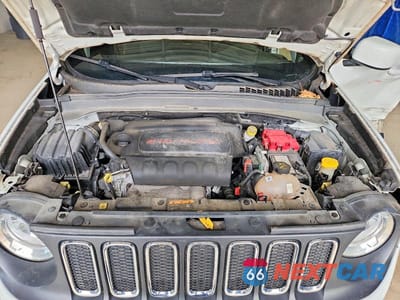 Zdjęcie 12 z 13 samochodu: 2018 JEEP RENEGADE LATITUDE VIN:ZACCJBBB0JPH55570 - miniatura