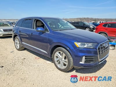 Czwarte zdjęcie samochodu z boku: 2020 AUDI Q7 PREMIUM PLUS VIN:WA1LXAF77LD010261 - miniatura