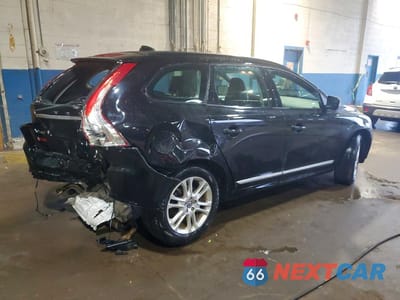 Trzecie zdjęcie samochodu z tyłu: 2015 VOLVO XC60 T5 VIN:YV440MDJ8F2682020 - miniatura