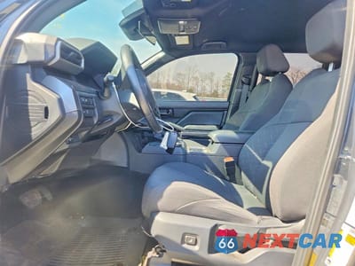 Zdjęcie 7 z 11 samochodu: 2025 TOYOTA TACOMA SR5 VIN:3TYLB5JN5ST074209 - miniatura