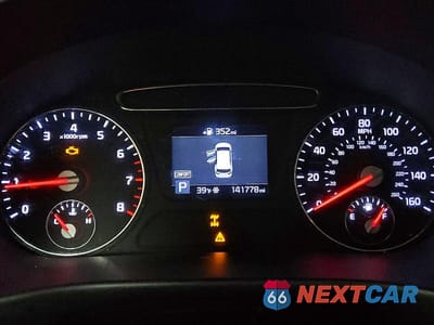 Zdjęcie 9 z 13 samochodu: 2019 KIA SORENTO LX VIN:5XYPGDA30KG592345 - miniatura