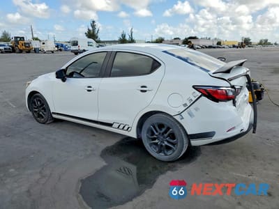 Drugie zdjęcie samochodu z przodu: 2018 TOYOTA YARIS IA BASE VIN:3MYDLBYV2JY301849 - miniatura