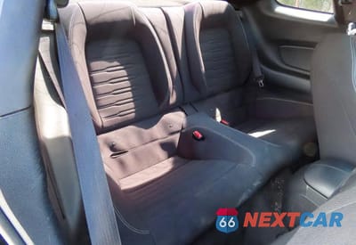 Zdjęcie 6 z 10 samochodu: 2016 FORD MUSTANG GT VIN:1FA6P8CF3G5328133 - miniatura