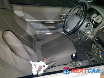 Zdjęcie 13 z 14 samochodu: 2002 HYUNDAI ACCENT VIN:KMHCG35C12U213978 - miniatura