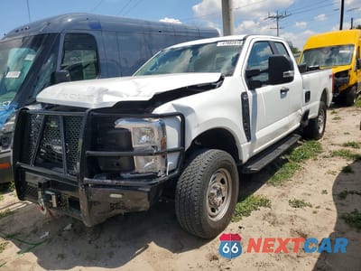 2025 FORD F350 SUPER DUTY 1FT8X3BA6SED23366 - główne zdjęcie licytacji z USA - miniatura