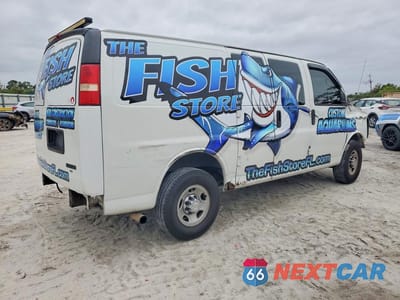 Trzecie zdjęcie samochodu z tyłu: 2010 CHEVROLET EXPRESS 2500 CARGO UTILITY / SERVICE VAN VIN:1GCZGFBA8A1152079 - miniatura