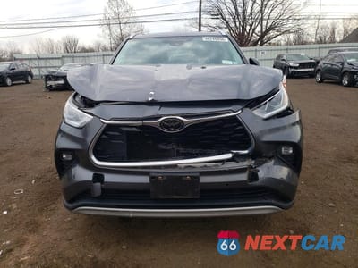 Piąte zdjęcie samochodu w środku: 2020 TOYOTA HIGHLANDER PLATINUM VIN:5TDFZRBH9LS052090 - miniatura