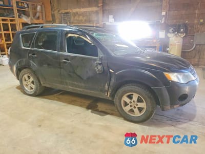 Czwarte zdjęcie samochodu z boku: 2007 MITSUBISHI OUTLANDER LS VIN:JA4MT31XX7U013664 - miniatura