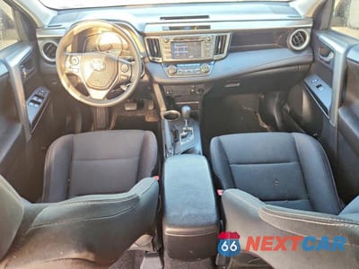 Zdjęcie 8 z 13 samochodu: 2014 TOYOTA RAV4 XLE VIN:JTMRFREV3ED088976 - miniatura