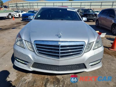 Piąte zdjęcie samochodu w środku: 2013 MERCEDES-BENZ E 350 4MATIC VIN:WDDHF8JB7DA721681 - miniatura