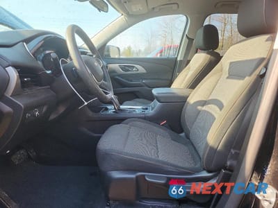 Zdjęcie 7 z 13 samochodu: 2021 CHEVROLET TRAVERSE LS VIN:1GNERFKW9MJ123304 - miniatura