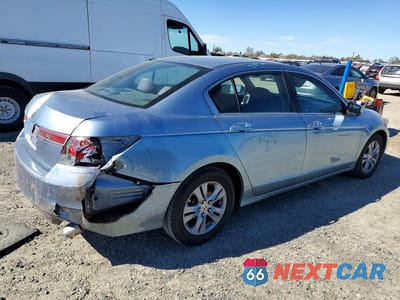 Trzecie zdjęcie samochodu z tyłu: 2011 HONDA ACCORD LXP VIN:1HGCP2F46BA033713 - miniatura