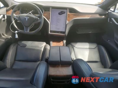 Zdjęcie 8 z 12 samochodu: 2019 TESLA MODEL S VIN:5YJSA1E26KF332471 - miniatura