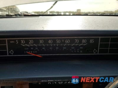 Zdjęcie 9 z 11 samochodu: 1993 CADILLAC DEVILLE VIN:1G6CD53B7P4326427 - miniatura