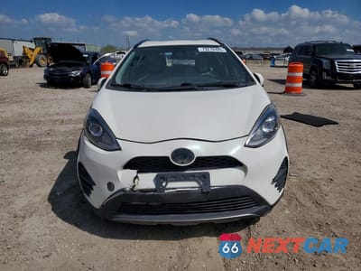 Piąte zdjęcie samochodu w środku: 2018 TOYOTA PRIUS C ONE VIN:JTDKDTB38J1611802 - miniatura