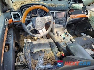 Zdjęcie 8 z 13 samochodu: 2012 JEEP GRAND CHEROKEE OVERLAND VIN:1C4RJFCG1CC199823 - miniatura