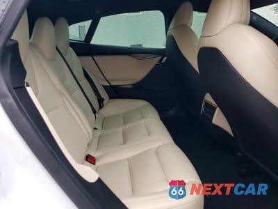 Zdjęcie 10 z 11 samochodu: 2021 TESLA MODEL S VIN:5YJSA1E2XMF426288 - miniatura