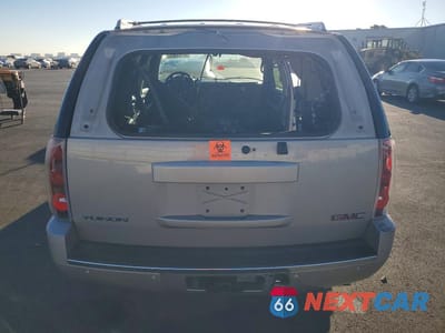 Zdjęcie 6 z 12 samochodu: 2008 GMC YUKON DENALI VIN:1GKFK63898J244393 - miniatura
