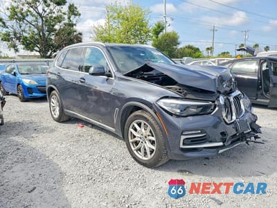 Czwarte zdjęcie samochodu z boku: 2019 BMW X5 XDRIVE40I VIN:5UXCR6C55KLL27393 - miniatura