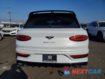 Zdjęcie 6 z 13 samochodu: 2021 BENTLEY BENTAYGA SPEED VIN:SJAAR2ZV8MC038229 - miniatura