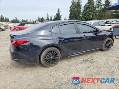 Trzecie zdjęcie samochodu z tyłu: 2025 TOYOTA CAMRY SE VIN:4T1DBADK1SU010962 - miniatura