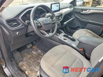 Zdjęcie 8 z 13 samochodu: 2021 FORD ESCAPE SE VIN:1FMCU0G61MUA36236 - miniatura
