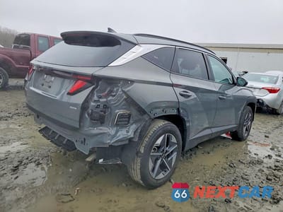 Trzecie zdjęcie samochodu z tyłu: 2025 HYUNDAI TUCSON SEL VIN:5NMJBCDE0SH517873 - miniatura