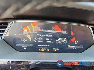 Zdjęcie 9 z 13 samochodu: 2023 AUDI E-TRON PREMIUM VIN:WA1AAAGE3PB019627 - miniatura