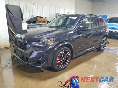 2025 BMW X1 M35I WBX13EF03S5252334 - główne zdjęcie licytacji z USA - miniatura