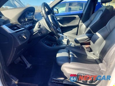 Zdjęcie 7 z 11 samochodu: 2018 BMW X1 XDRIVE28I VIN:WBXHT3C30J5K20618 - miniatura