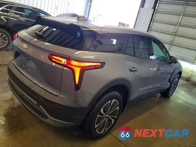 Trzecie zdjęcie samochodu z tyłu: 2024 CHEVROLET BLAZER 2LT VIN:3GNKDBRJ8RS194620 - miniatura