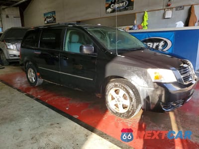 Czwarte zdjęcie samochodu z boku: 2010 DODGE GRAND CARAVAN SXT VIN:2D4RN5D13AR242963 - miniatura