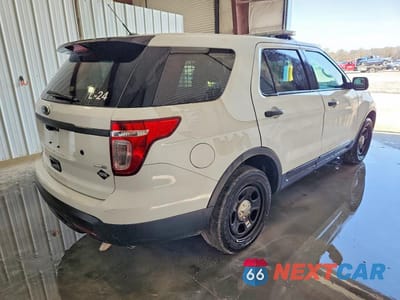 Trzecie zdjęcie samochodu z tyłu: 2015 FORD EXPLORER POLICE INTERCEPTOR VIN:1FM5K8AR9FGC41627 - miniatura