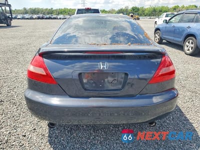 Zdjęcie 6 z 12 samochodu: 2003 HONDA ACCORD EX VIN:1HGCM82683A027156 - miniatura