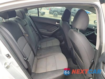 Zdjęcie 10 z 11 samochodu: 2018 KIA FORTE LX VIN:3KPFL4A71JE238761 - miniatura