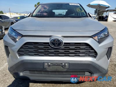 Piąte zdjęcie samochodu w środku: 2022 TOYOTA RAV4 LE VIN:2T3K1RFV1NW207769 - miniatura