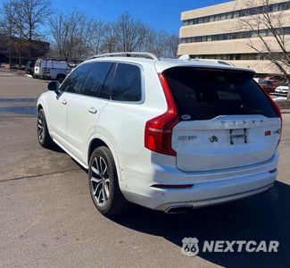 Trzecie zdjęcie samochodu z tyłu: 2016 VOLVO XC90 T5 VIN:YV4102XK2G1072214 - miniatura