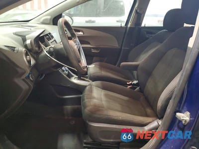 Zdjęcie 7 z 11 samochodu: 2014 CHEVROLET SONIC LT VIN:1G1JC5SBXE4207513 - miniatura