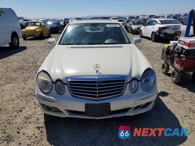 Piąte zdjęcie samochodu w środku: 2008 MERCEDES-BENZ E 350 VIN:WDBUF56X78B310470 - miniatura