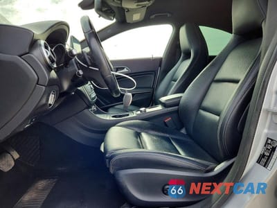 Zdjęcie 7 z 12 samochodu: 2017 MERCEDES BENZ CLA 250 VIN:WDDSJ4EB4HN435731 - miniatura