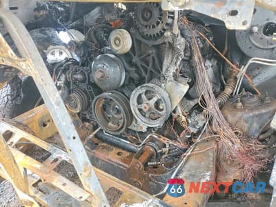 Zdjęcie 12 z 12 samochodu: 2011 CHEVROLET SILVERADO K1500 LT VIN:1GCRKSE31BZ250510 - miniatura